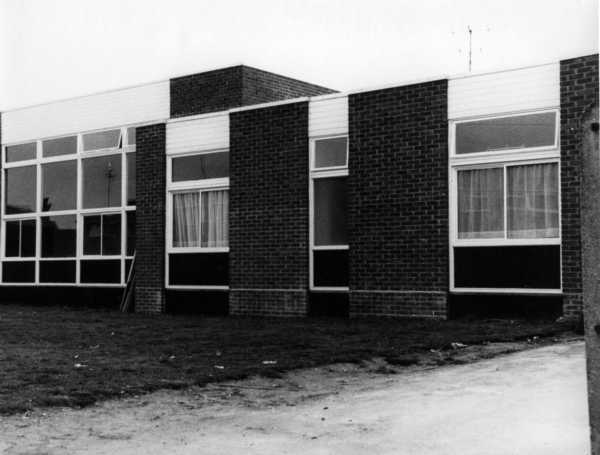 600x455 pixels (26K)