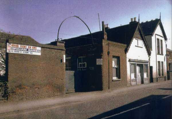 600x415 pixels (24K)