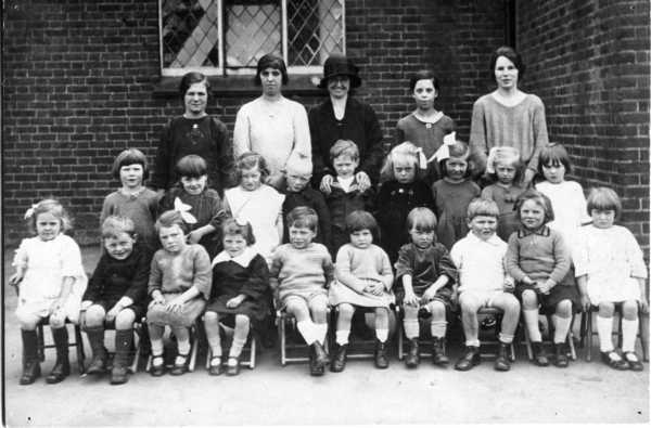 600x395 pixels (33K)